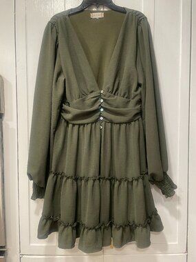 Altar'd State Tiered Lined Boho Cottagecore  Low V-Neck Size Large